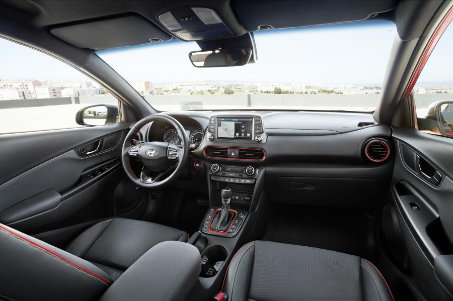 Торпедо Hyundai Kona (OS) 2017 года  (WW) (фото 34 из 50)